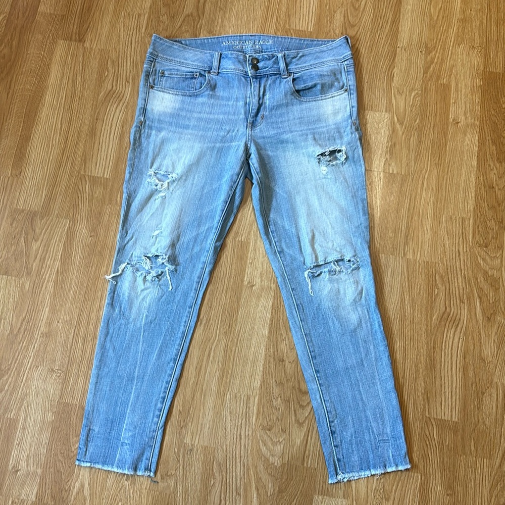 American eagle outfitters ripped Low Rise skinny jeans